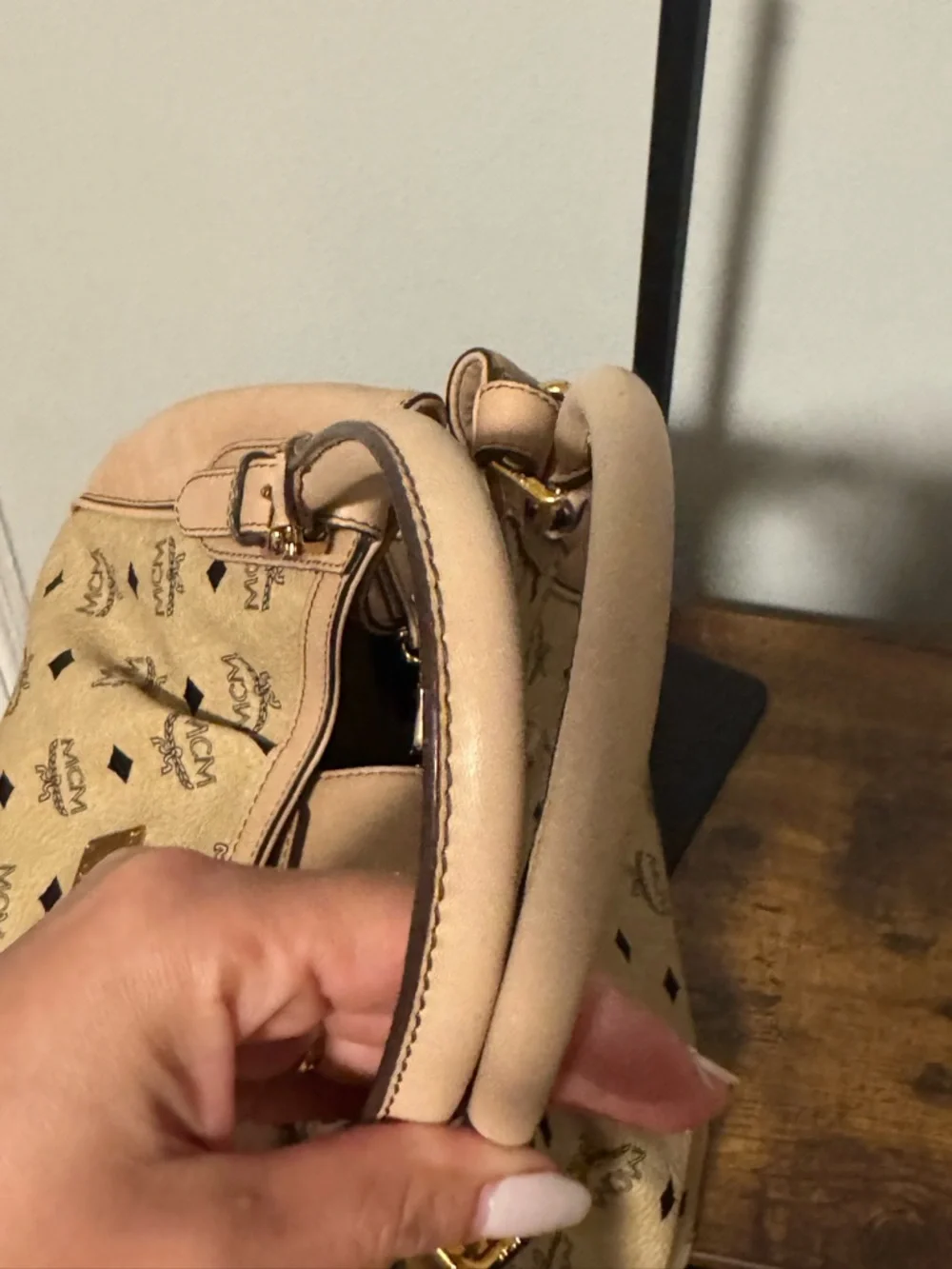 MCM Visetos Hobo Bag Beige and clean Conditions Fully Authenticated - Picture 6 of 14